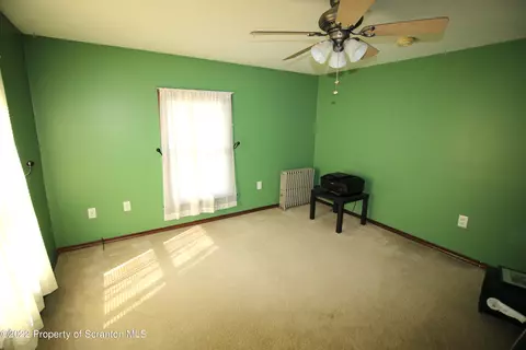 407 Center St, Old Forge, PA 18518 photo 16