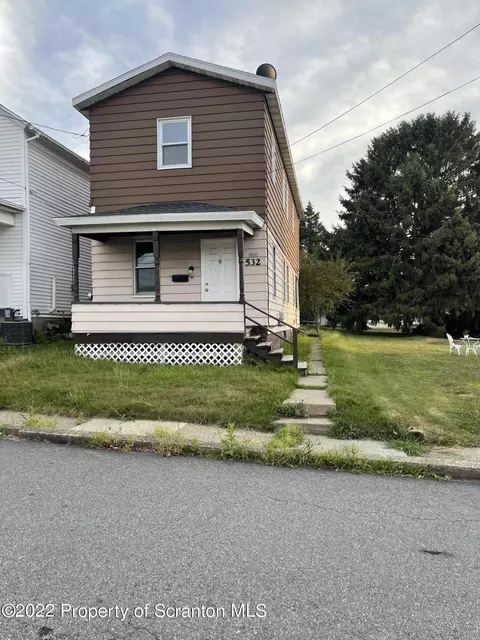 532 W Grace St, Old Forge, PA 18518 photo 2