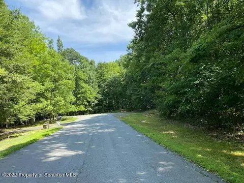 Walnut Lane, Tunkhannock, PA 18657