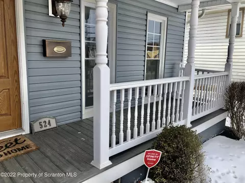 524 Spring St, Moosic, PA 18507 photo 6