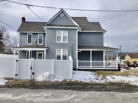 524 Spring St, Moosic, PA 18507 photo 9