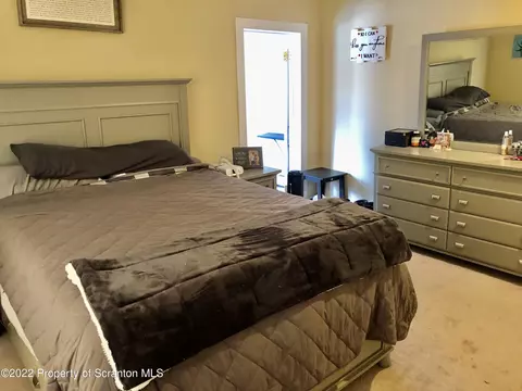 524 Spring St, Moosic, PA 18507 photo 38