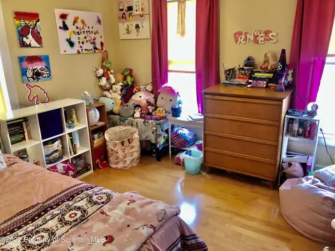 524 Spring St, Moosic, PA 18507 photo 35