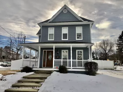 524 Spring St, Moosic, PA 18507 photo 1
