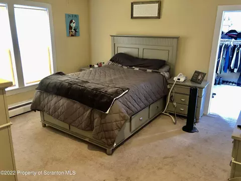 524 Spring St, Moosic, PA 18507 photo 37