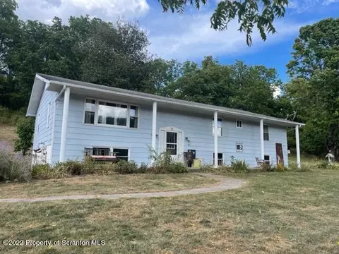 112 Old Route 6 Rd, Laceyville, PA 18623