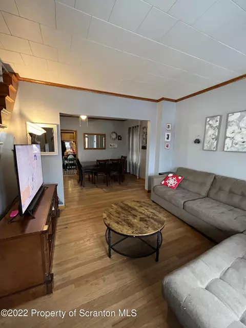 525 Florin St, Scranton, PA 18509 photo 10