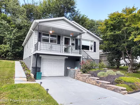 144 Taroli St, Old Forge, PA 18518 photo 1