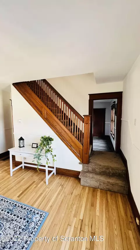 531 E Pine St, Olyphant, PA 18447 photo 10