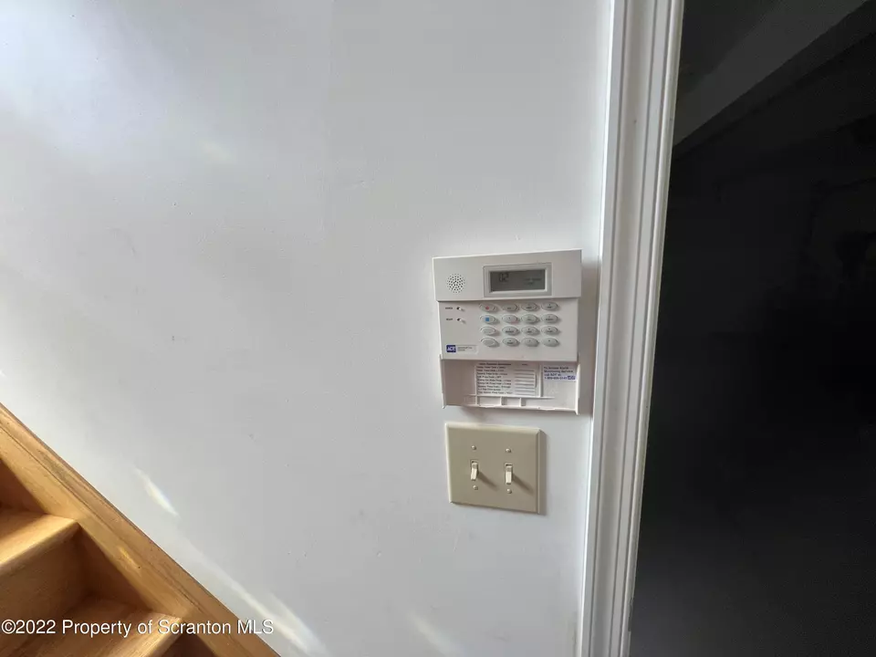  104 Girard Dr, Scranton, PA 18504 photo 23