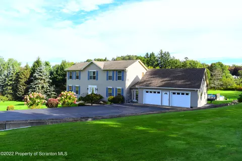 125 Lake St, Montrose, PA 18801
