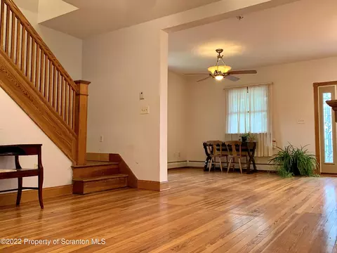 545 E Pine St, Olyphant, PA 18447 photo 9