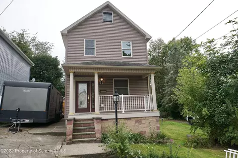 545 E Pine St, Olyphant, PA 18447 photo 2