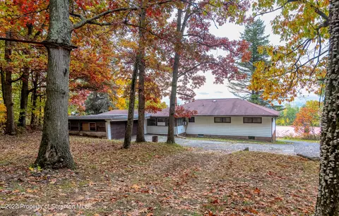 1225 Scr Cdale Hwy, Dickson City, PA 18519