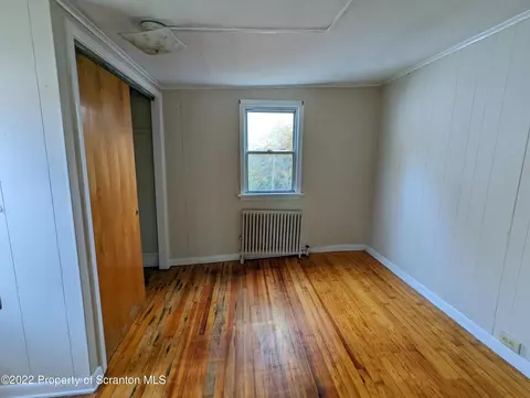 169 E Pine St, Dunmore, PA 18512 photo 12