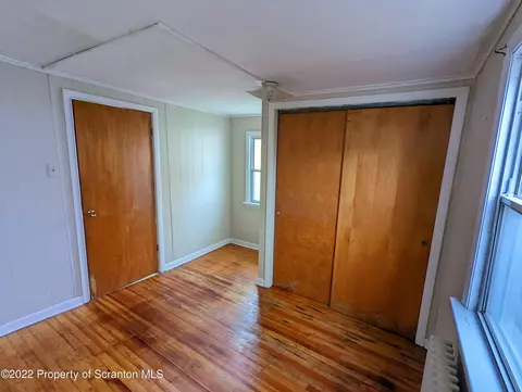 169 E Pine St, Dunmore, PA 18512 photo 13