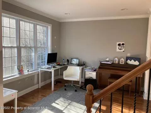 129 Wellington Rd, Shavertown, PA 18708 photo 8