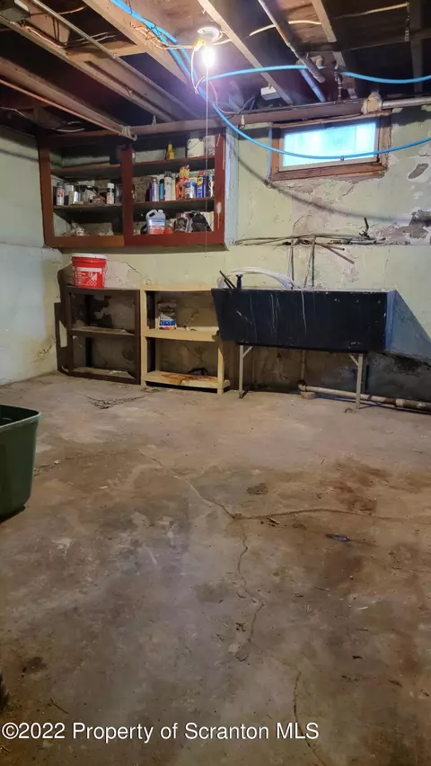 133 Howard St, Old Forge, PA 18518 photo 31