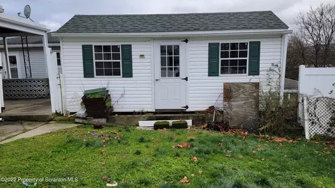 133 Howard St, Old Forge, PA 18518 photo 4