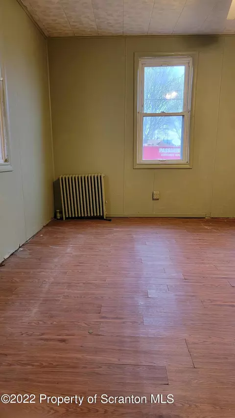 133 Howard St, Old Forge, PA 18518 photo 21