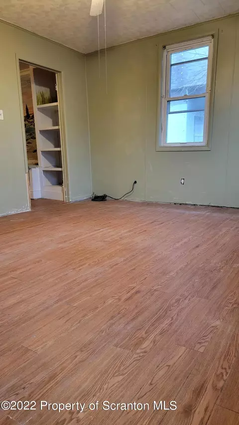 133 Howard St, Old Forge, PA 18518 photo 22