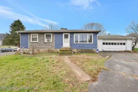 7 Fir Dr, Tunkhannock, PA 18657