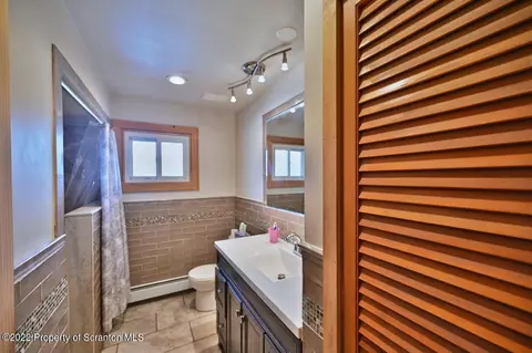 703 Third St, Eynon, PA 18403 photo 25
