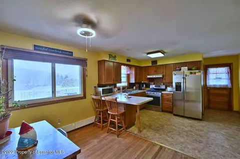 703 Third St, Eynon, PA 18403 photo 15