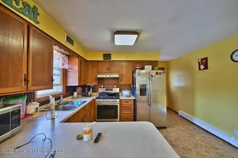 703 Third St, Eynon, PA 18403 photo 23