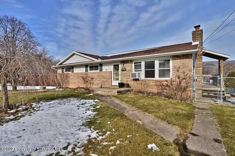 703 Third St, Eynon, PA 18403 photo 2