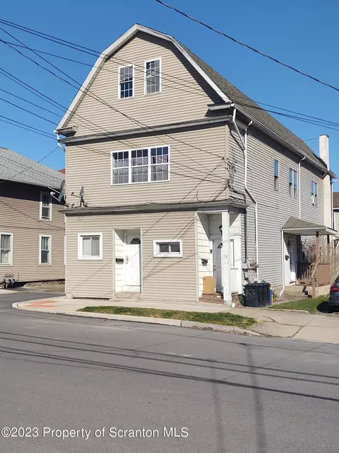 58 W Broad St, Nanticoke, PA 18634