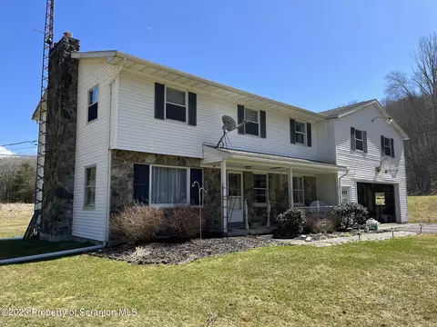 10 Progy Rd, Brackney, PA 18812