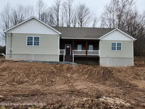 443 Cortez Rd, Lake Ariel, PA 18436