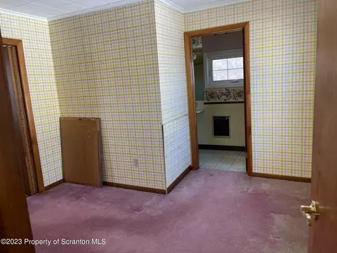 620 E Warren St, Dunmore, PA 18512 photo 20