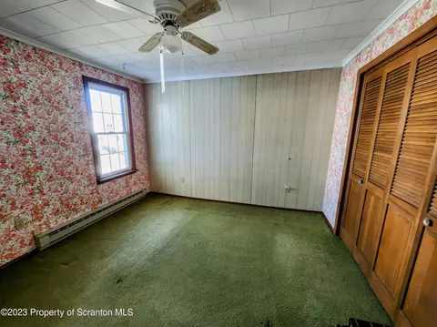 620 E Warren St, Dunmore, PA 18512 photo 11