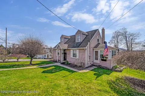 401 Harwood Ave, Clarks Summit, PA 18411