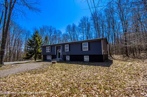45 Juneberry Dr, Thornhurst, PA 18424