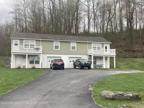 3549 Kirstens Way, New Milford, PA 18834