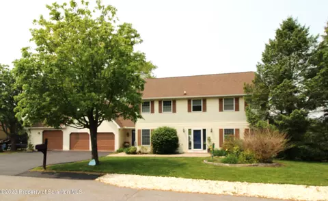 107 Upland Ter, Waverly, PA 18471