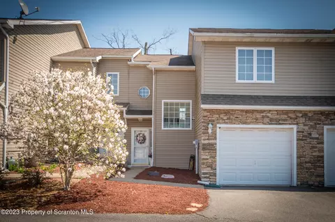 708 S Keyser Ave, Scranton, PA 18504