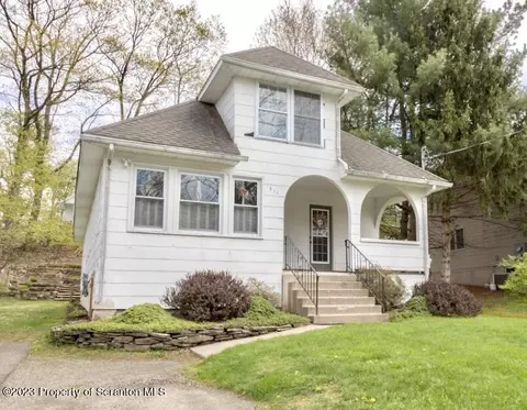 411 Melrose Ave, Clarks Summit, PA 18411