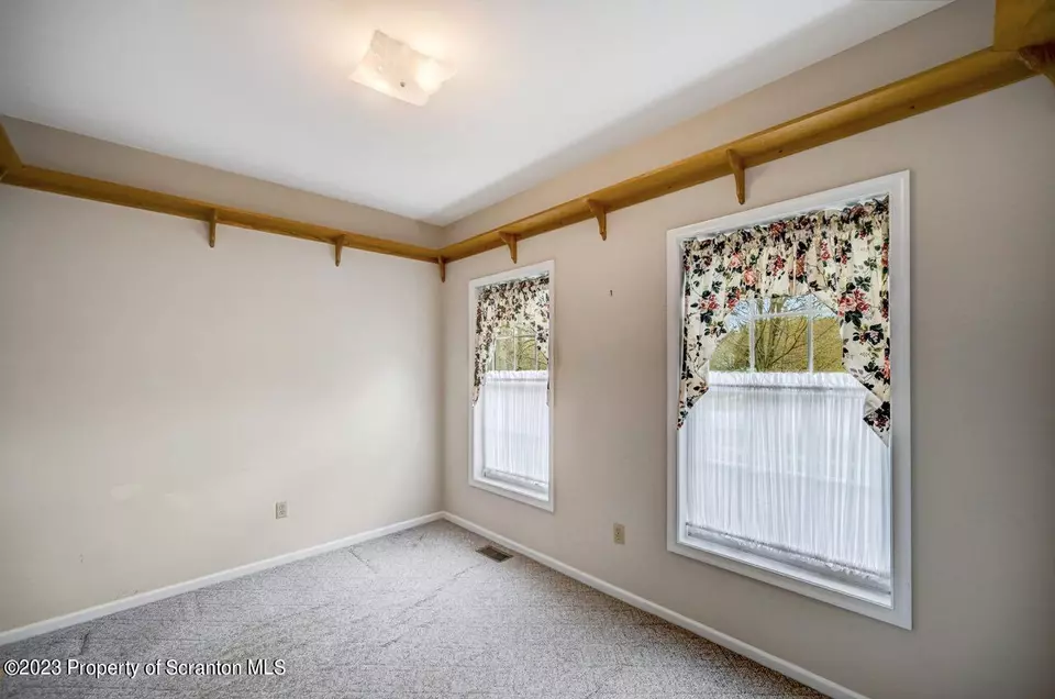  925 Parkview Rd, Moscow, PA 18444 photo 33