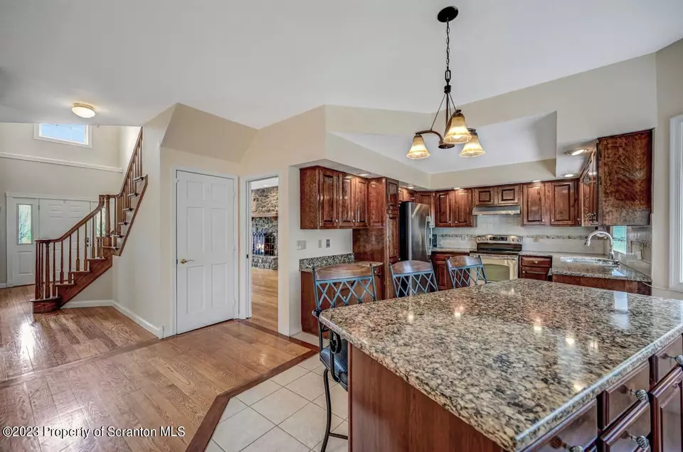  925 Parkview Rd, Moscow, PA 18444 photo 26