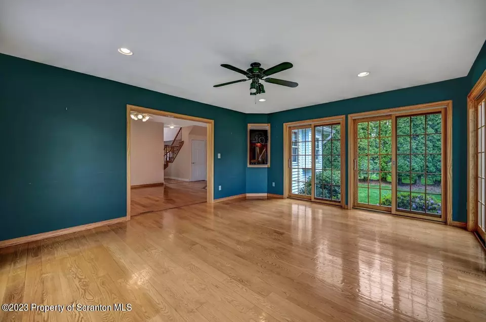  925 Parkview Rd, Moscow, PA 18444 photo 25
