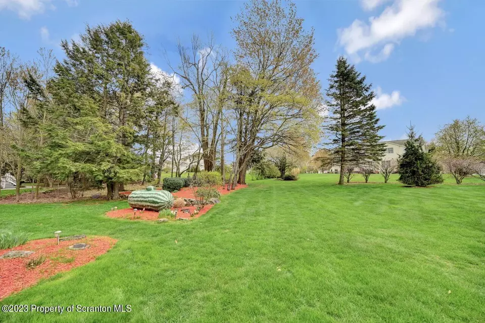  925 Parkview Rd, Moscow, PA 18444 photo 66