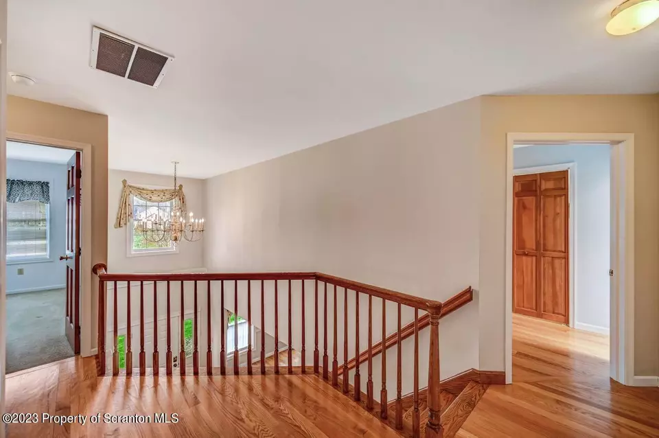  925 Parkview Rd, Moscow, PA 18444 photo 40