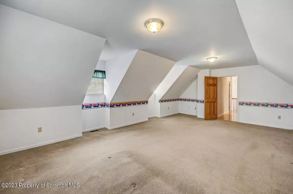  925 Parkview Rd, Moscow, PA 18444 photo 59