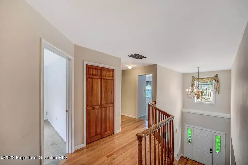 925 Parkview Rd, Moscow, PA 18444 photo 37