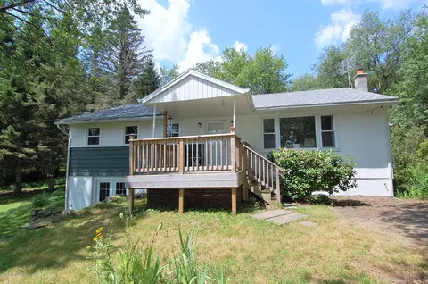 115 Creek Rd, Herrick Center, PA 18430