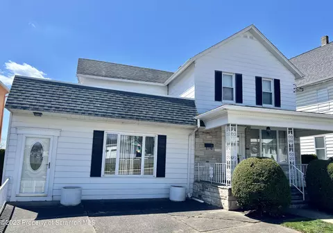 204 Moosic Rd, Old Forge, PA 18518